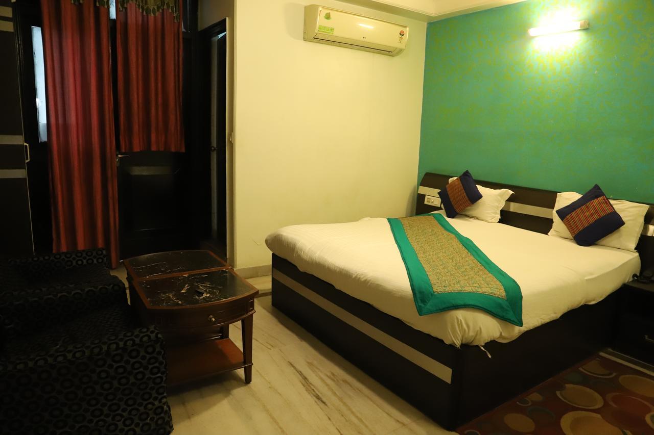 Airport Hotel Aerocity Inn Yeni Delhi Dış mekan fotoğraf