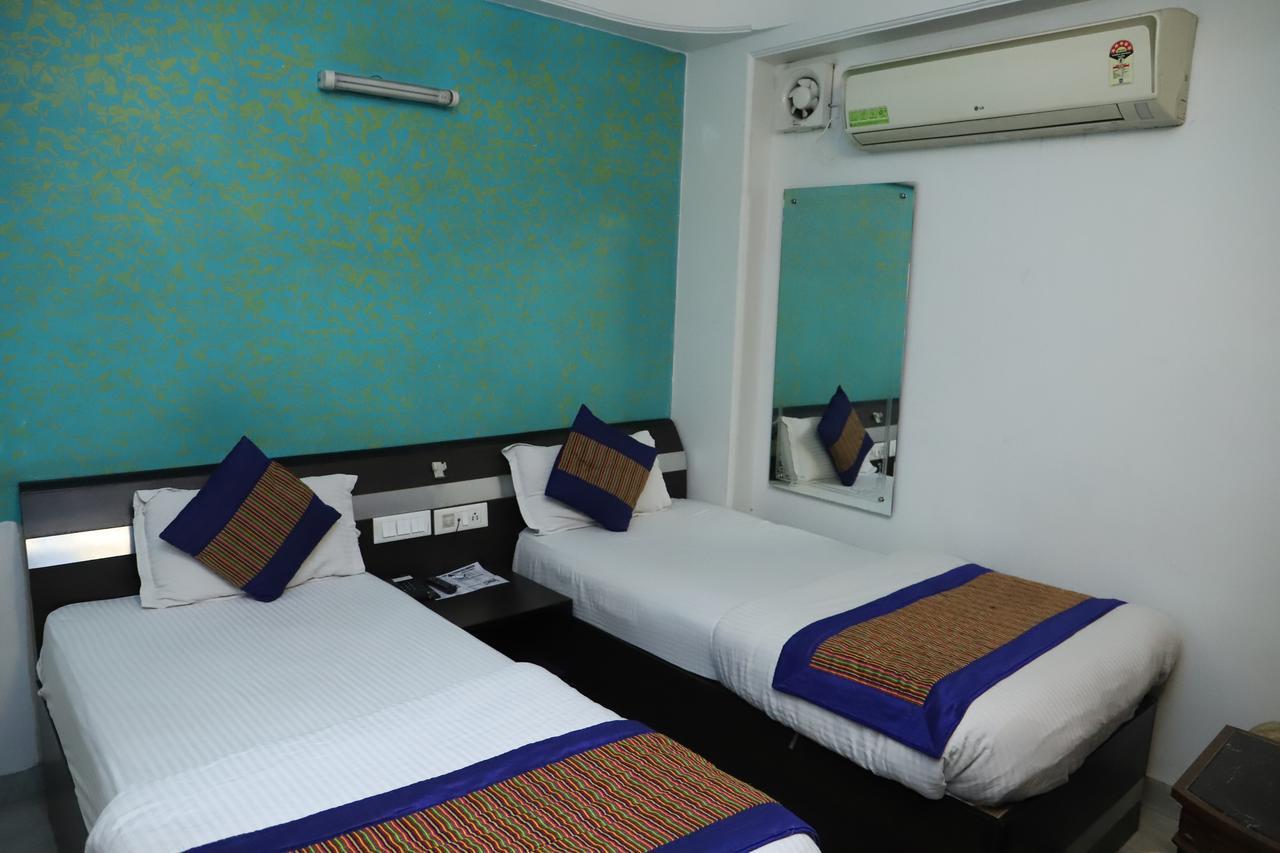 Airport Hotel Aerocity Inn Yeni Delhi Dış mekan fotoğraf