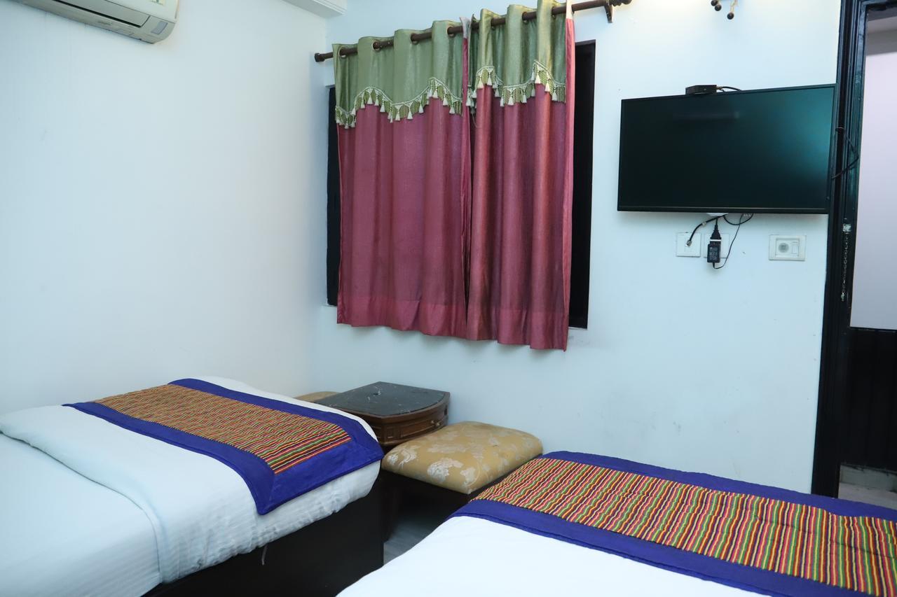 Airport Hotel Aerocity Inn Yeni Delhi Dış mekan fotoğraf