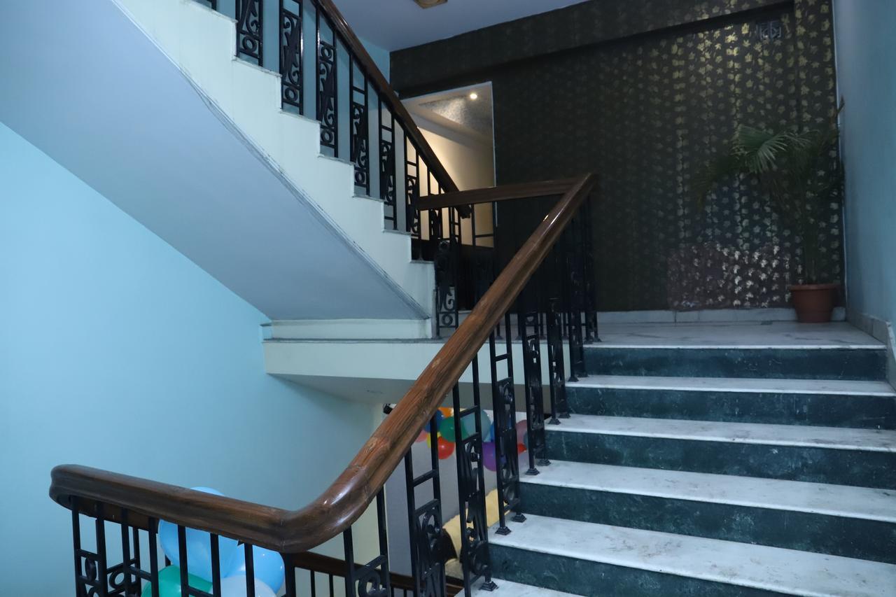Airport Hotel Aerocity Inn Yeni Delhi Dış mekan fotoğraf
