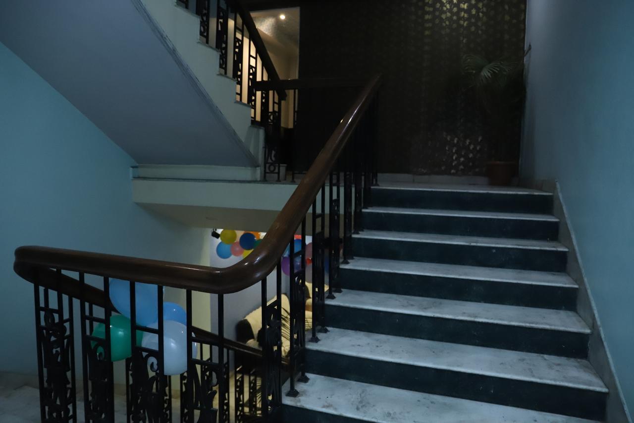 Airport Hotel Aerocity Inn Yeni Delhi Dış mekan fotoğraf