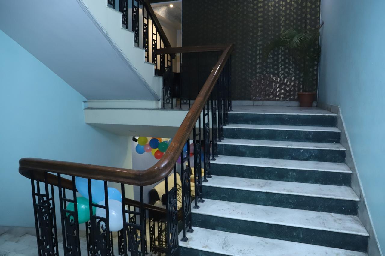 Airport Hotel Aerocity Inn Yeni Delhi Dış mekan fotoğraf