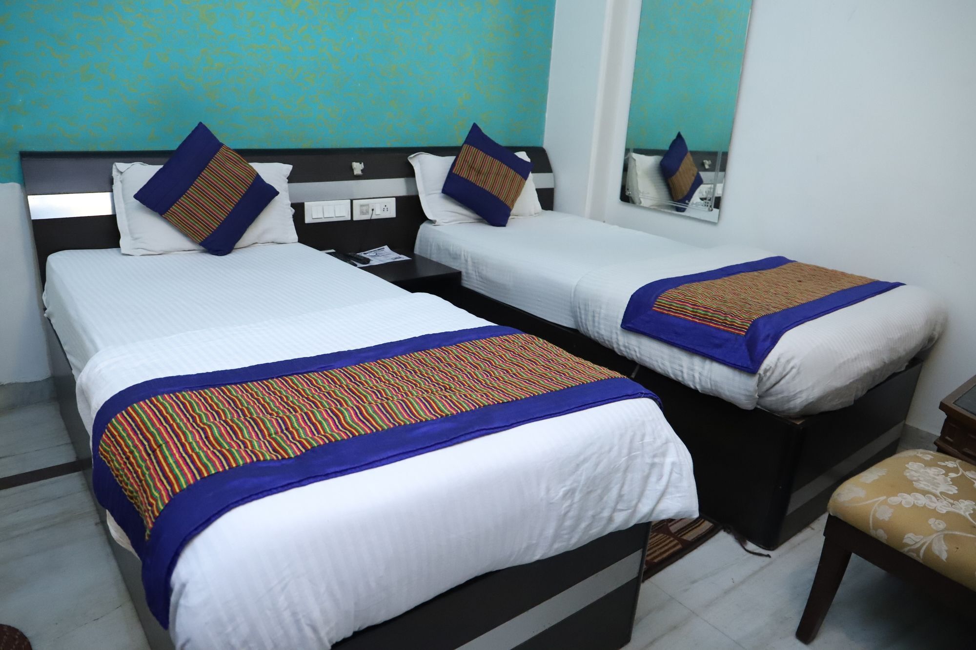 Airport Hotel Aerocity Inn Yeni Delhi Dış mekan fotoğraf