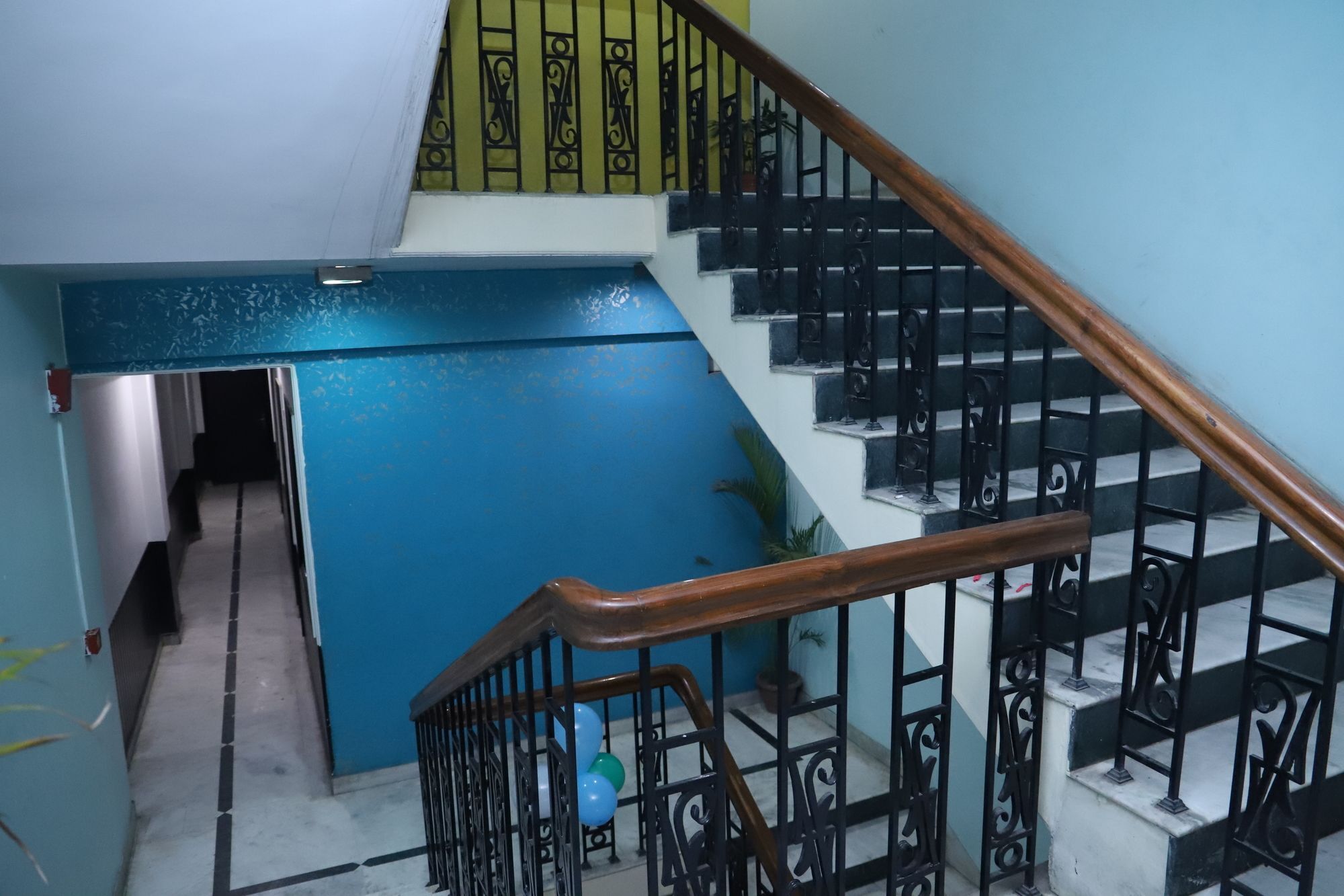 Airport Hotel Aerocity Inn Yeni Delhi Dış mekan fotoğraf